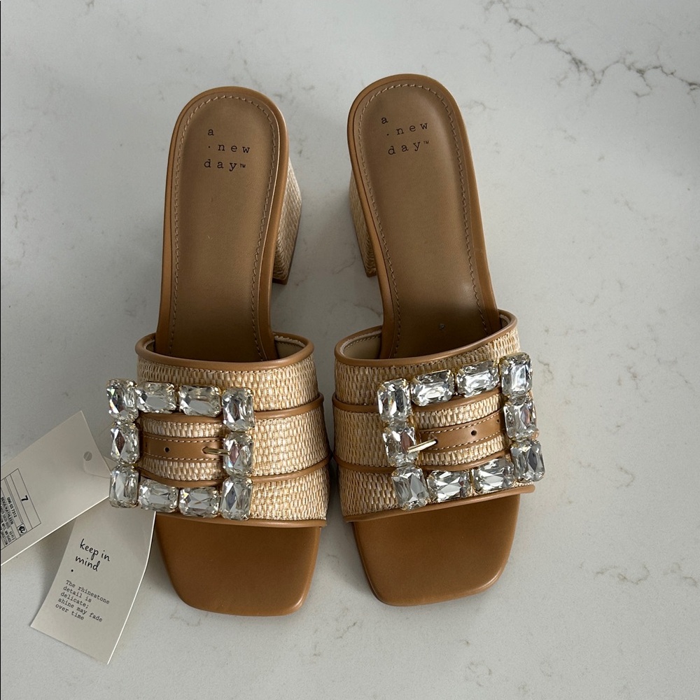 A new day women’s shoes, New size 7